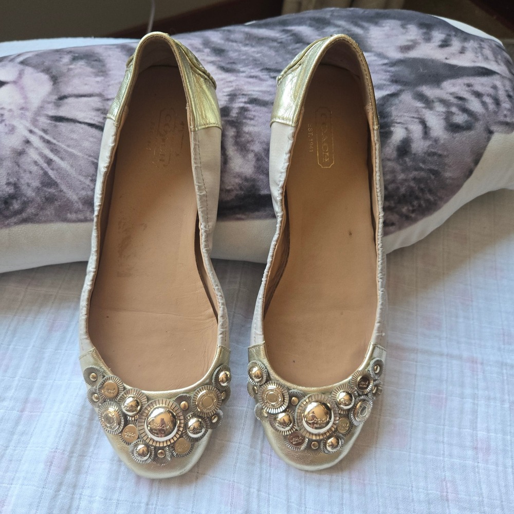 Coach Venus Gold Metallic Leather Medallion Ballet Flats Womens 9.5 F2070